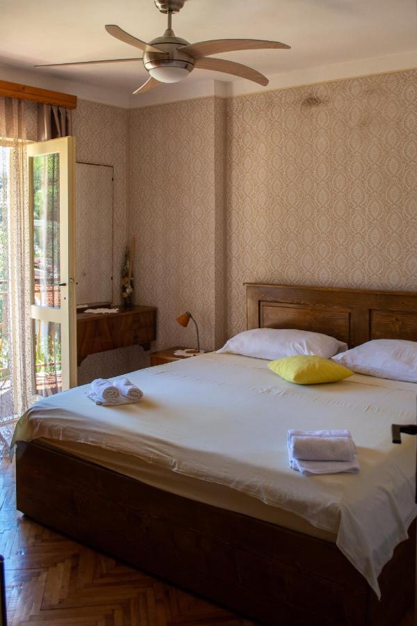 Stone House Dioniz Villa Brnistrova Екстериор снимка